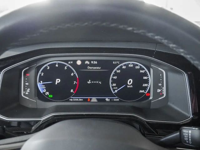 Volkswagen Taigo 1.5 TSI DSG R-Line