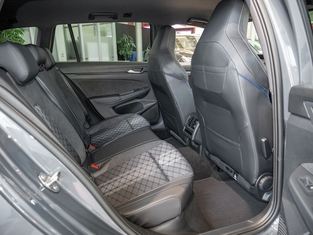 Volkswagen Golf DSG R-Line Variant