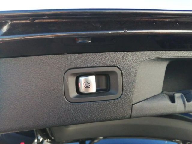 Mercedes-Benz E 200 4MATIC