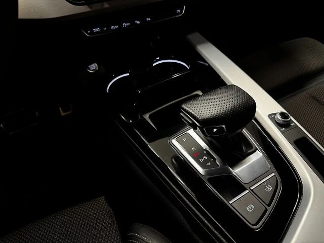 Audi A4 40 TFSI Avant Quattro S-Tronic