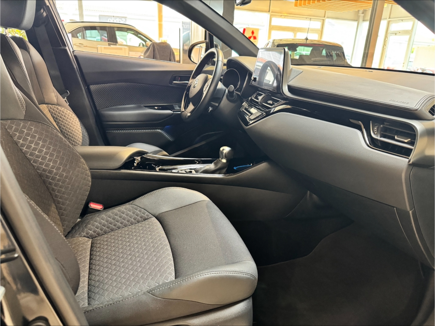 Toyota C-HR 5-deurs Basis