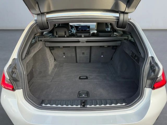 BMW 330 330d M-Sport Touring