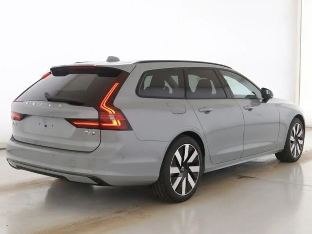 Volvo V90 AWD Dark Plus T6