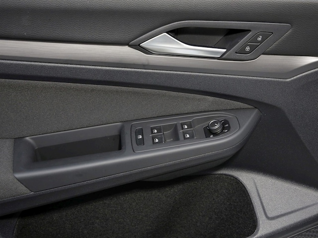 Volkswagen Golf 1.5 eTSI Golf VIII Style