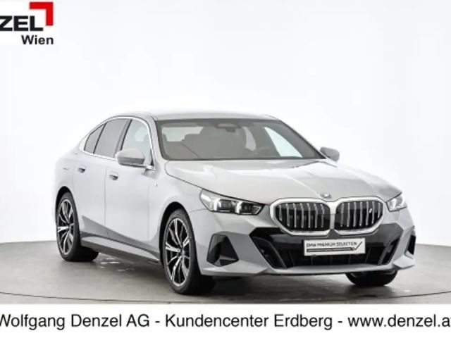 BMW i5 Sedan