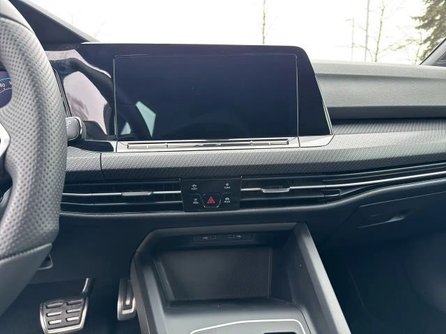 Volkswagen Golf DSG R-Line