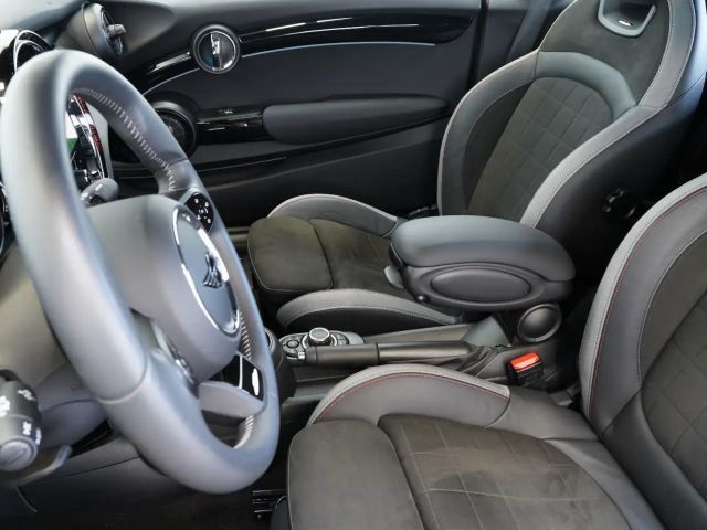 MINI Cooper Cabrio John Cooper Works Trim