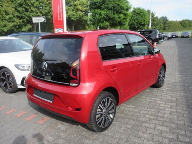 Volkswagen up! Active