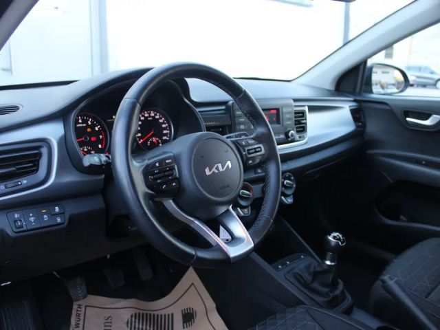 Kia Rio Titan