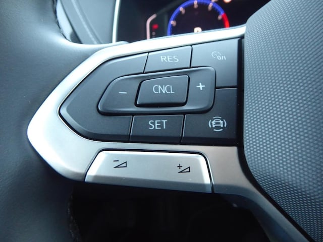 Volkswagen T-Cross T-CROSS 1.5  R-L  B 110 TSID7F