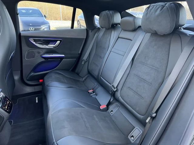 Mercedes-Benz EQE 300 AMG Line Sedan