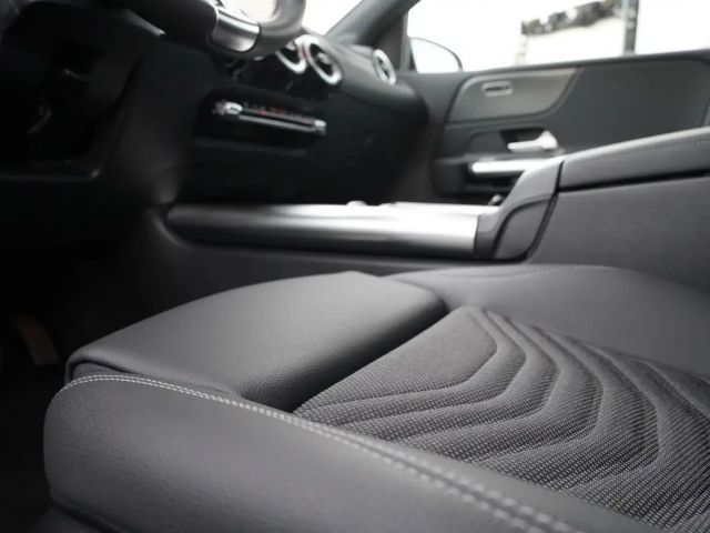 Mercedes-Benz B 200 Progressive