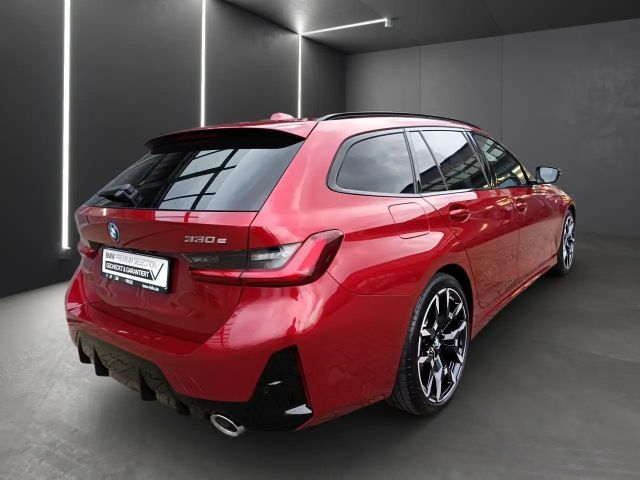 BMW 330 330e M-Sport Touring