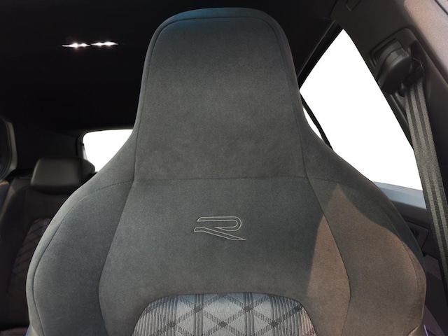 Volkswagen Golf 1.5 eTSI DSG Golf VIII