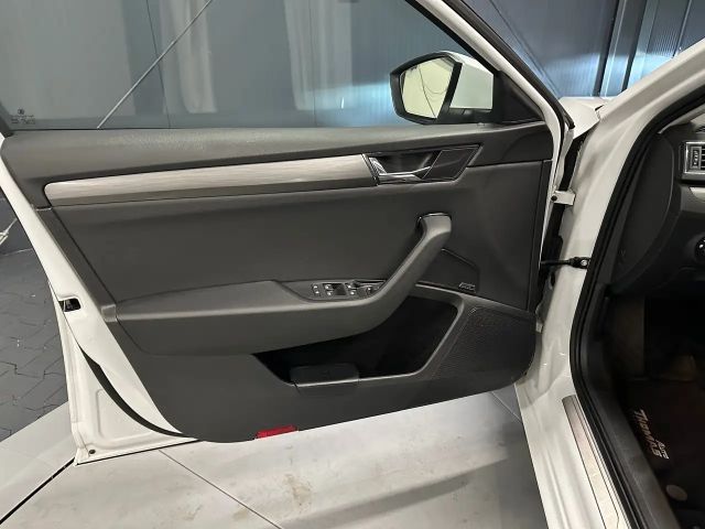 Skoda Superb 4x4 Ambition Combi