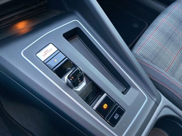 Volkswagen Golf DSG GTI