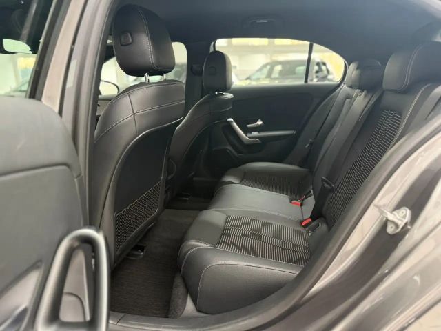 Mercedes-Benz A 180 Progressive