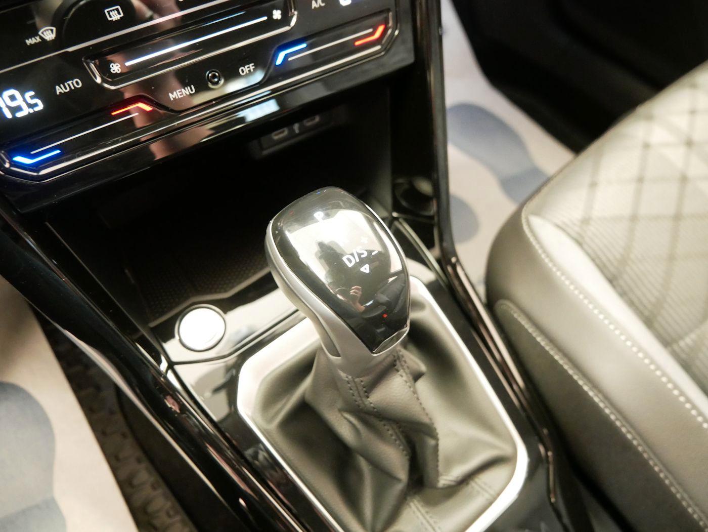 Volkswagen T-Roc 1.5 TSI DSG R-Line