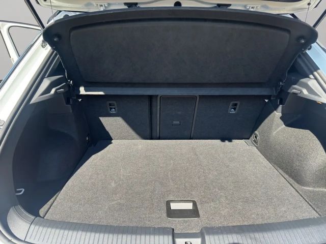 Volkswagen T-Roc 1.5 TSI DSG R-Line