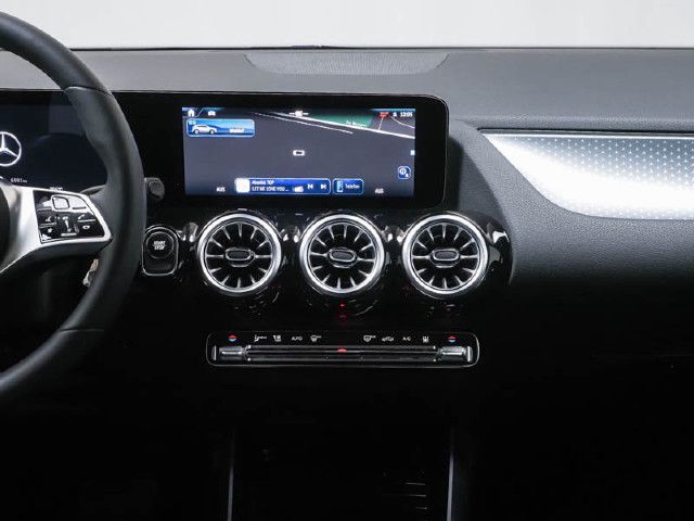 Mercedes-Benz EQA 350 4MATIC