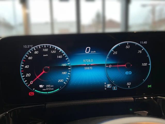 Mercedes-Benz EQA 300 4MATIC