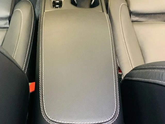 Volvo XC40 Dark Plus