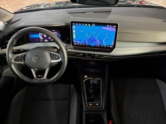 Volkswagen Golf 1.5 TSI Golf VIII