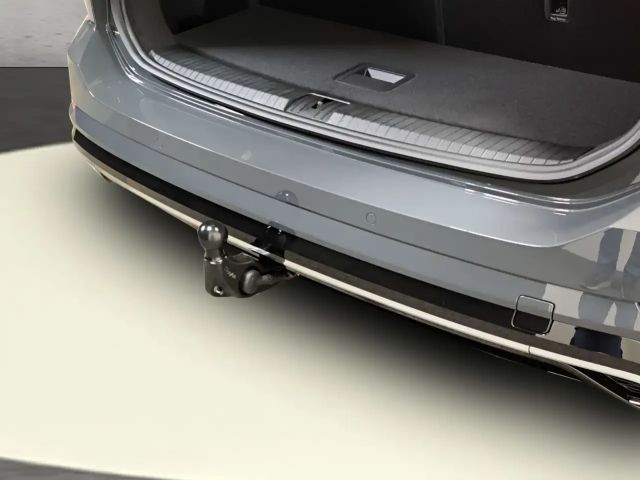 Volkswagen Touran 1.5 TSI DSG R-Line