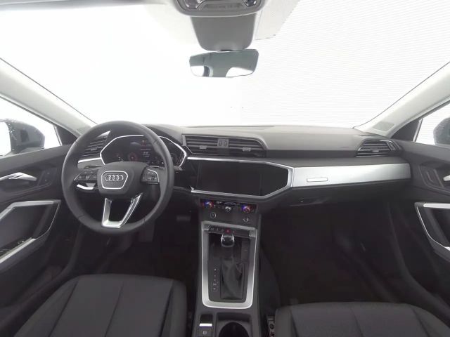 Audi Q3 35 TFSI Ambiente Sportback