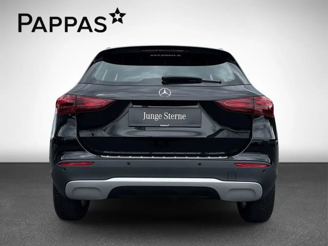 Mercedes-Benz GLA 200 PTS Cam Navi Wide LED SHZ EASY-PACK