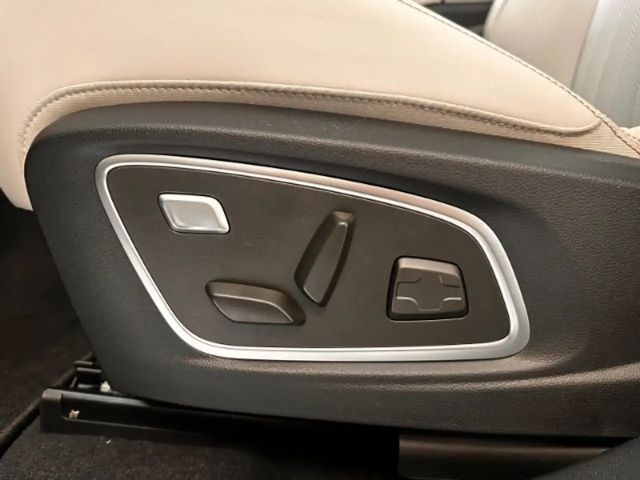 Renault Espace E-Tech Hybrid Iconic