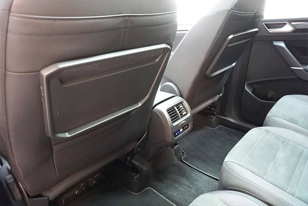 Volkswagen Touran 2.0 TDI DSG R-Line