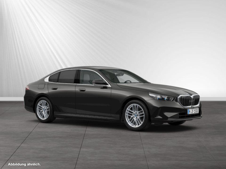 BMW 530 530e Sedan