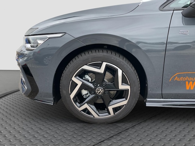 Volkswagen Golf 1.5 eTSI DSG R-Line
