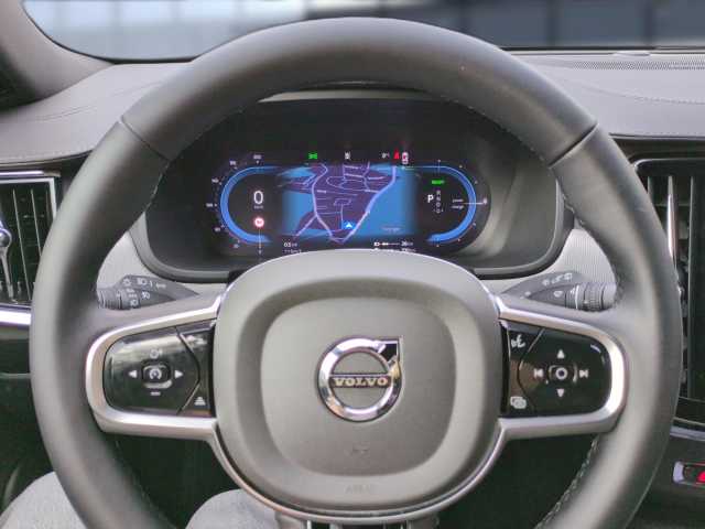 Volvo V90 Bluetooth Navi LED Vollleder Klima Standhzg Einparkhilfe el. Fenster