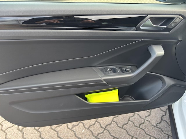 Volkswagen T-Roc 1.5 TSI Cabriolet DSG R-Line