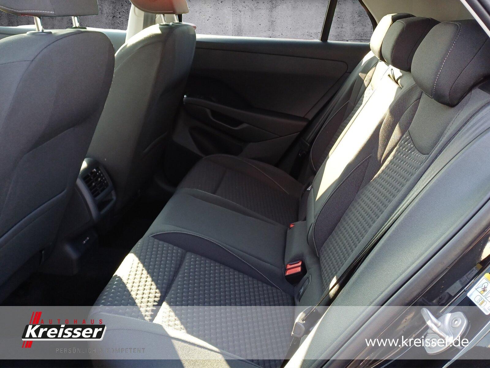 Volkswagen T-Roc 1.5 eTSI Life