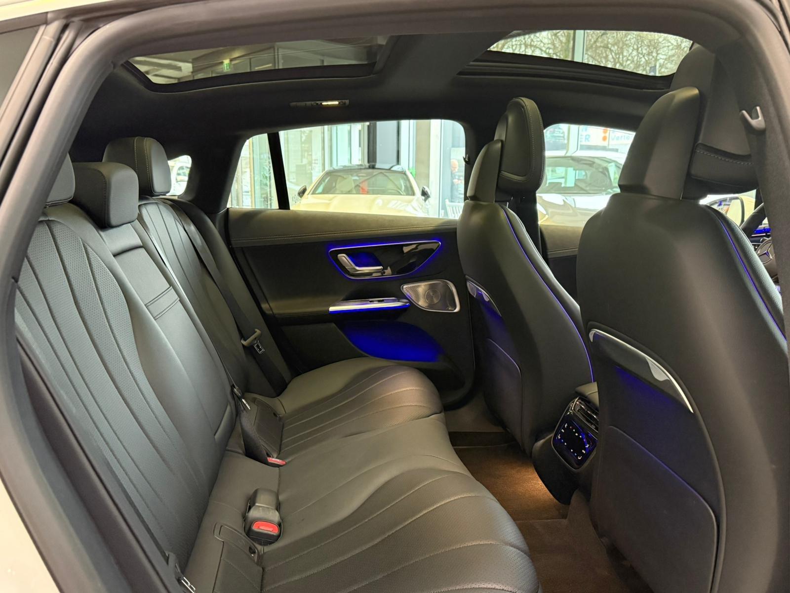 Mercedes-Benz EQE 300 Sedan