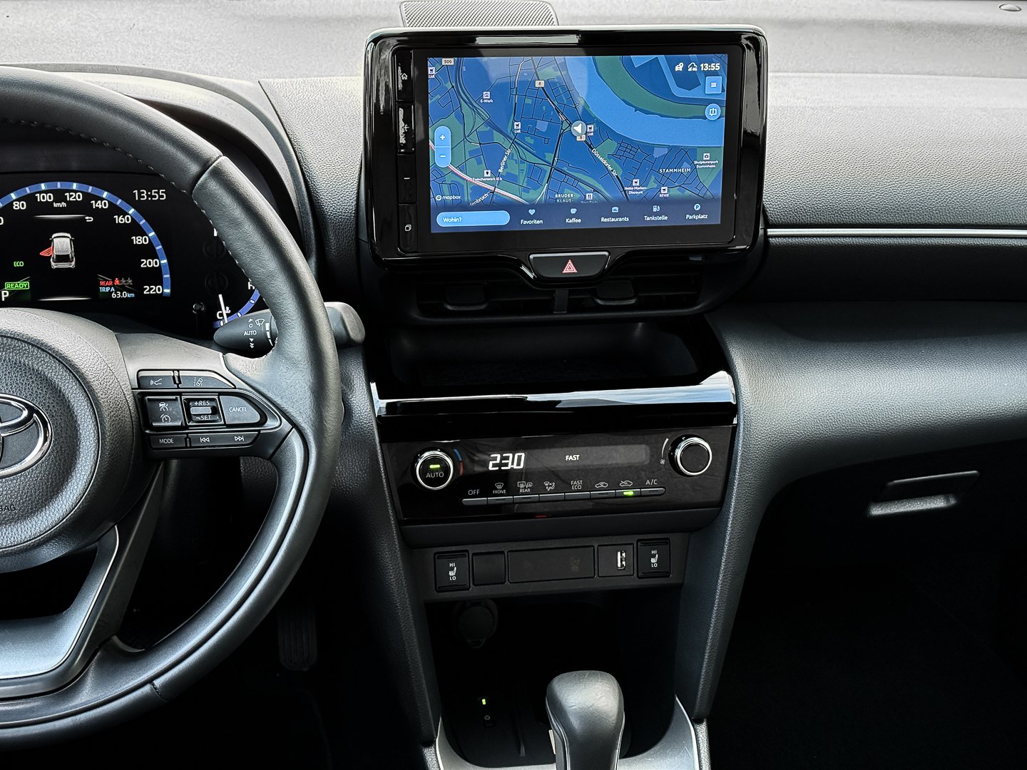 Toyota Yaris Cross 5-deurs Team D