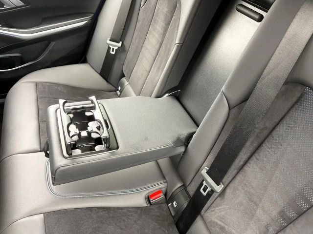 BMW 330 330e M-Sport Touring xDrive