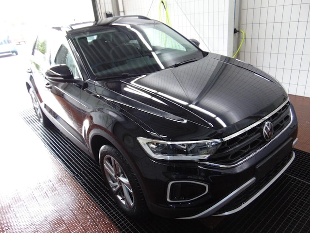 Volkswagen T-Roc 1.5 TSI DSG AHK/NAVI/RÜ-KAMERA