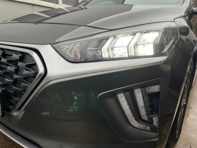 Hyundai Ioniq Hybrid Plug-in Style