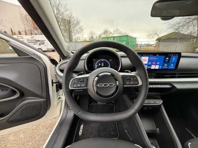Fiat 600e Hybrid 1.2 74 kW (100 PS) DCT + Komfortp.