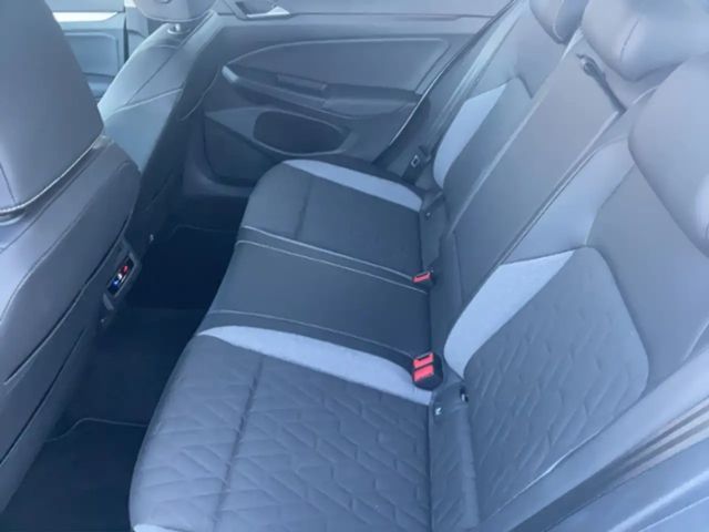 Volkswagen Golf 1.5 eTSI Golf VIII Variant