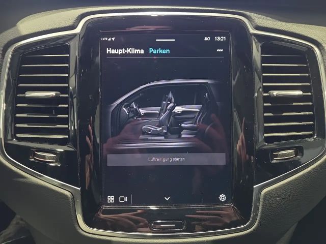 Volvo XC90 AWD Dark Plus