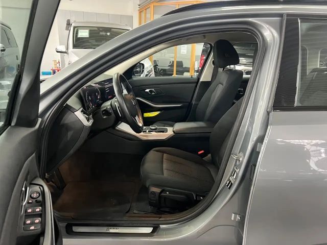 BMW 318 318d Touring