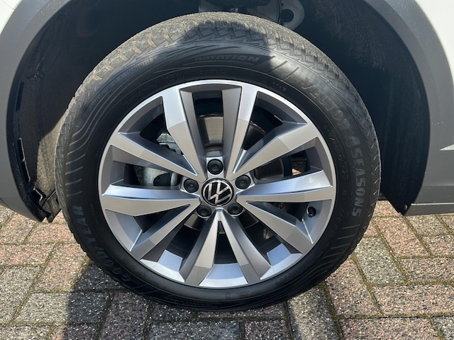 Volkswagen T-Roc T-Roc 1.5 TSI DSG Style StHz L+S Sitzheizung