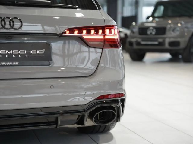 Audi RS4 Avant Quattro