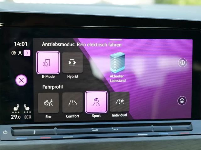 Volkswagen Golf DSG Style eHybrid