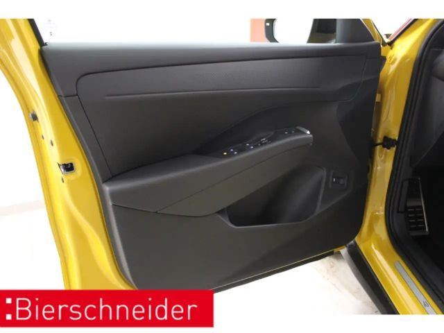 Volkswagen T-Roc 1.5 eTSI DSG R-Line Style